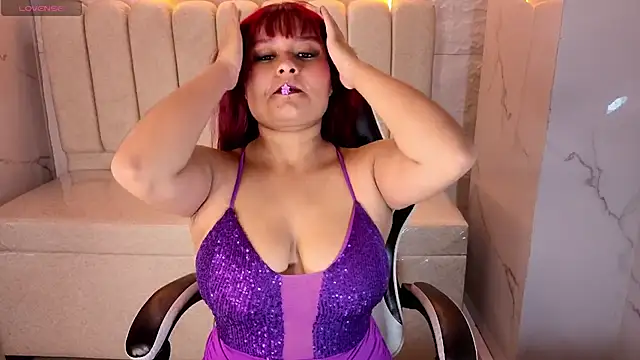 Snapshot of Maddy_Blaze_Tx chatting on December 2025 07:37:02 PM Maddy Blaze Tx online show from December 2025 07:37:02 PM