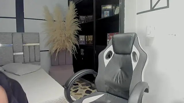 AmbarBrownn  online show from March 2026 08:20:02 PM