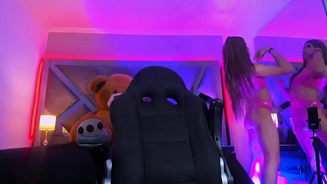 Snapshot of Charlotteinpole chatting on February 2026 03:53:02 AM Charlotteinpole online show from February 2026 03:53:02 AM