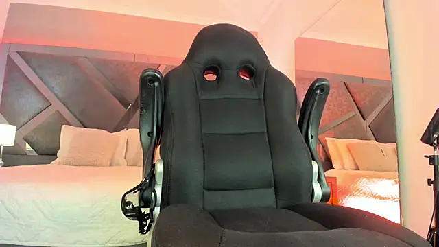 Snapshot of Charlotteinpole chatting on February 2026 03:39:01 AM Charlotteinpole online show from February 2026 03:39:01 AM