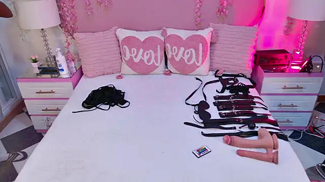 CherylandToni online show from April 2026 04:47:01 AM