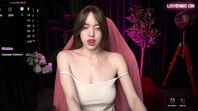 Velouraa online show from February 2026 11:15:01 PM