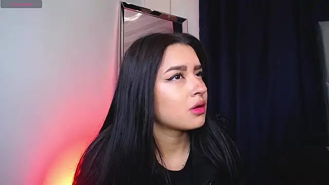 Emilyy05  online show from March 2026 01:04:01 AM