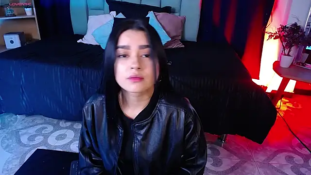 Emilyy05  online show from January 2026 03:12:01 AM