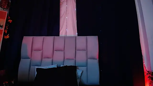 Emilyy05  online show from February 2026 01:12:02 AM