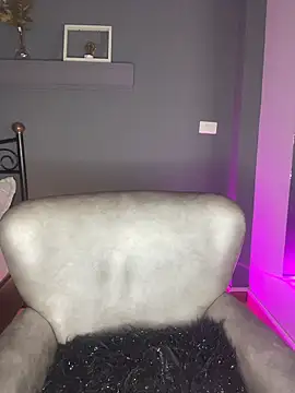 JennaMilf  online show from April 2026 06:58:01 PM