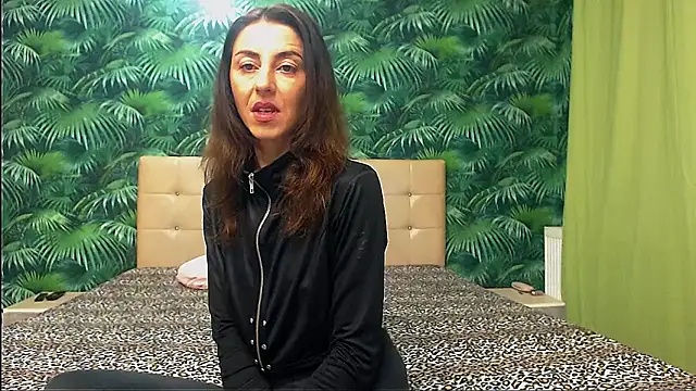 Snapshot of Stella_John chatting on January 2025 03:59:01 AM Stella John online show from January 2025 03:59:01 AM