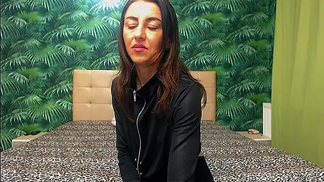 Snapshot of Stella_John chatting on January 2025 05:43:01 AM Stella John online show from January 2025 05:43:01 AM