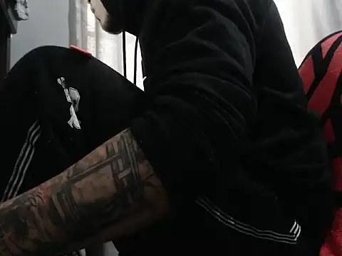 Snapshot of Lihanjor__23 chatting on January 2026 01:48:02 PM Lihanjor 23 online show from January 2026 01:48:02 PM