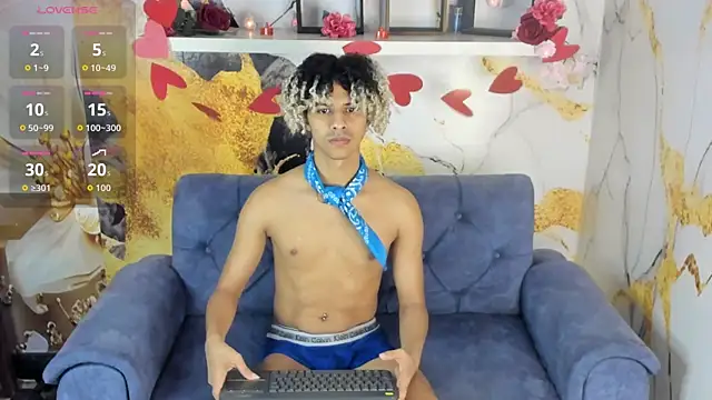 Victor LatinBoy online show from February 2026 03:04:02 AM