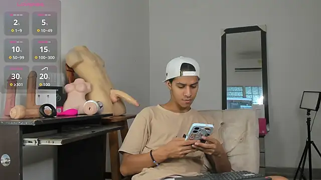 Victor LatinBoy online show from April 2026 04:52:01 AM