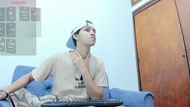 Victor LatinBoy online show from March 2026 03:21:01 AM