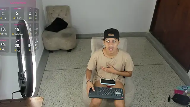 Victor LatinBoy online show from March 2026 03:13:01 AM