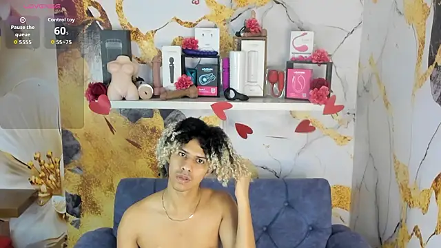 Victor LatinBoy online show from February 2026 03:26:02 AM