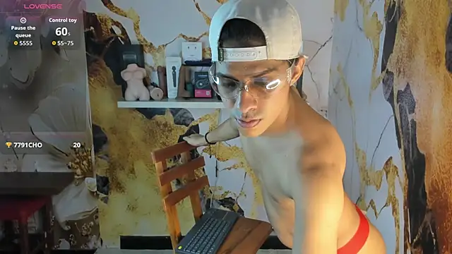 Victor LatinBoy online show from March 2026 05:08:02 AM