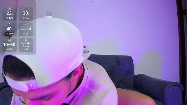 Victor LatinBoy online show from April 2026 01:06:02 PM