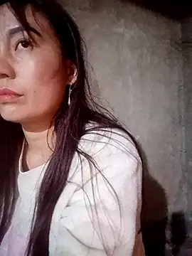 boiboi001 online show from February 2026 05:28:02 AM