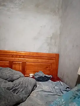 boiboi001 online show from February 2026 11:43:02 AM