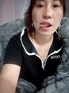 boiboi001 online show from March 2026 12:44:02 PM