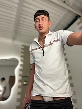 Snapshot of neithan_sleitherx chatting on February 2026 01:22:02 PM neithan sleitherx online show from February 2026 01:22:02 PM