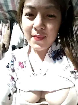 Lucky cutee online show from May 2026 01:04:01 PM