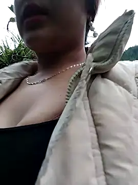 Lucky cutee online show from May 2026 11:08:01 PM