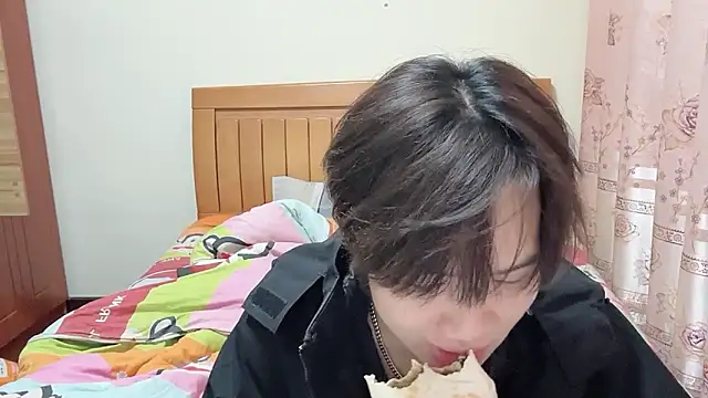 Snapshot of junnan001 chatting on February 2026 12:25:02 PM junnan001 online show from February 2026 12:25:02 PM