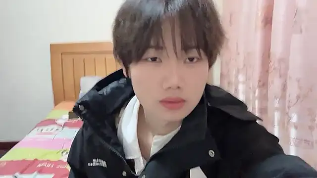 Snapshot of junnan001 chatting on January 2026 01:58:01 PM junnan001 online show from January 2026 01:58:01 PM