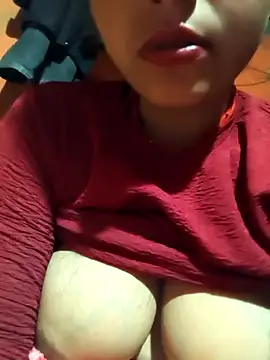 Madhu cute online show from February 2026 10:21:02 PM