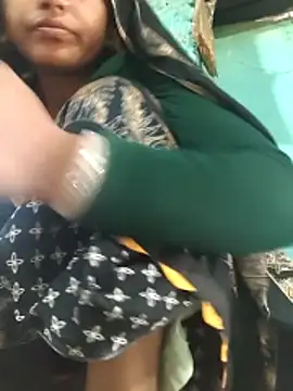 Madhu cute online show from February 2026 02:33:01 AM