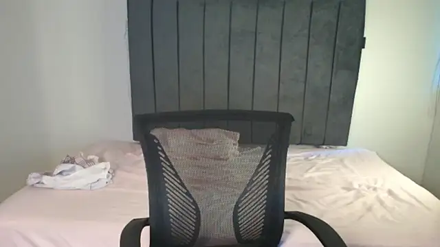 Sofii unicorn online show from March 2026 04:45:01 PM