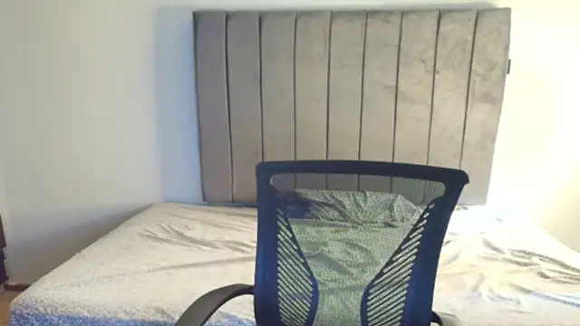 Sofii unicorn online show from March 2026 07:18:01 PM