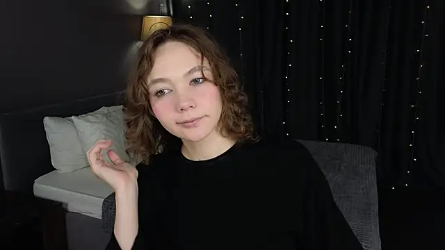 Snapshot of NovaEva_ chatting on May 2026 12:38:02 AM NovaEva online show from May 2026 12:38:02 AM