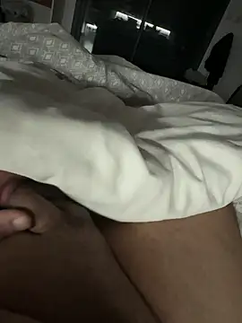 Snapshot of coquinhotsud chatting on December 2025 07:00:01 AM coquinhotsud online show from December 2025 07:00:01 AM