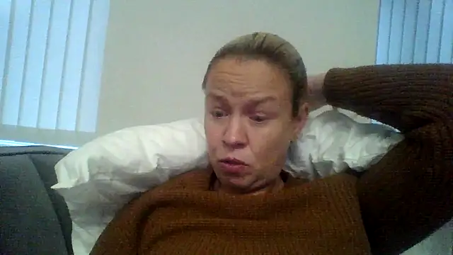 jennyblondeuk online show from March 2026 06:20:01 PM