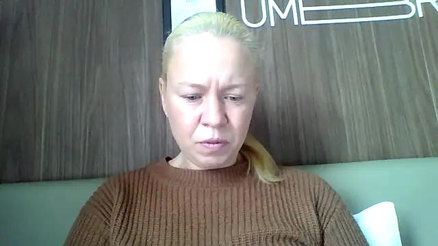 jennyblondeuk online show from April 2026 12:53:01 PM