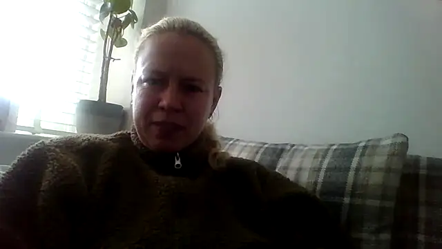 jennyblondeuk online show from February 2026 03:03:02 PM