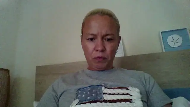 Snapshot of jennyblondeuk chatting on April 2026 06:09:02 PM jennyblondeuk online show from April 2026 06:09:02 PM