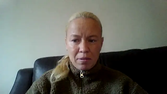 jennyblondeuk online show from February 2026 03:30:02 PM