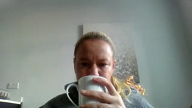 jennyblondeuk online show from March 2026 04:05:01 PM