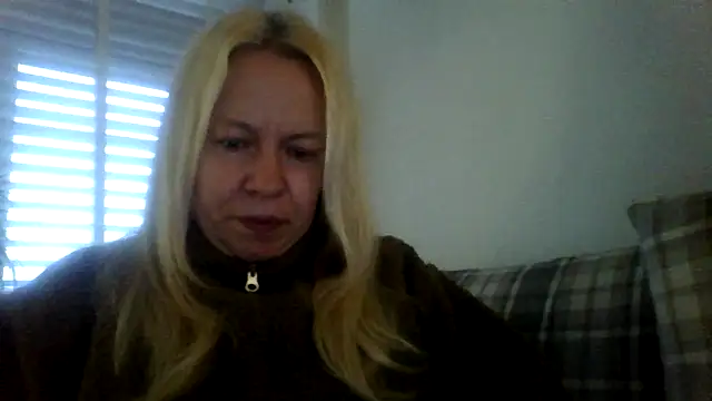 jennyblondeuk online show from February 2026 05:26:02 PM