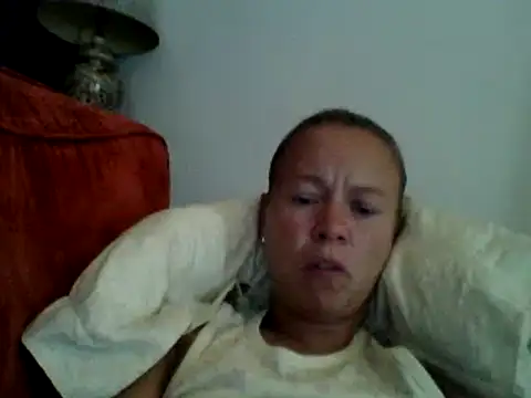 Snapshot of jennyblondeuk chatting on July 2026 05:31:02 PM jennyblondeuk online show from July 2026 05:31:02 PM