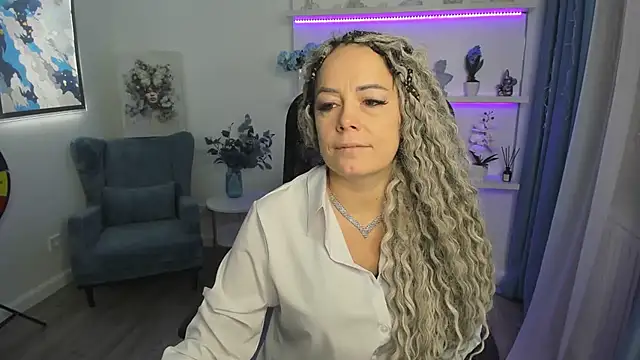 SamanthaReider online show from January 2026 06:03:02 PM