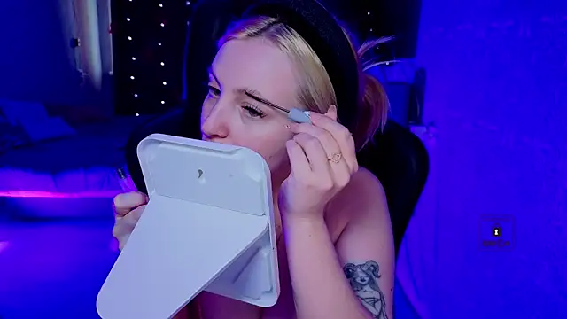 Eva Vibe  online show from March 2026 05:27:02 AM