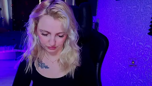 Eva Vibe  online show from March 2026 08:49:02 AM