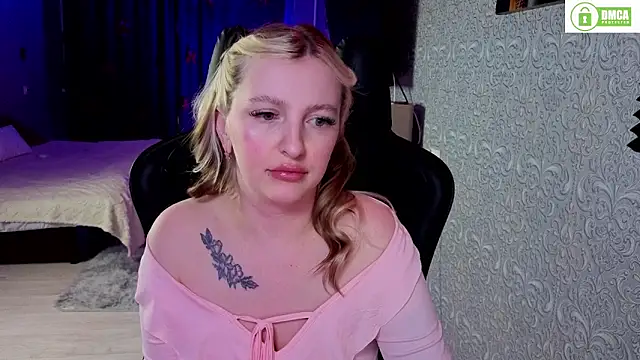 Eva Vibe  online show from February 2026 04:58:02 PM