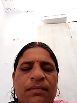 Snapshot of CUTE_Ishpa chatting on January 2026 08:07:01 AM CUTE Ishpa online show from January 2026 08:07:01 AM