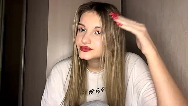 EmllyLighty online show from January 2026 08:09:01 AM