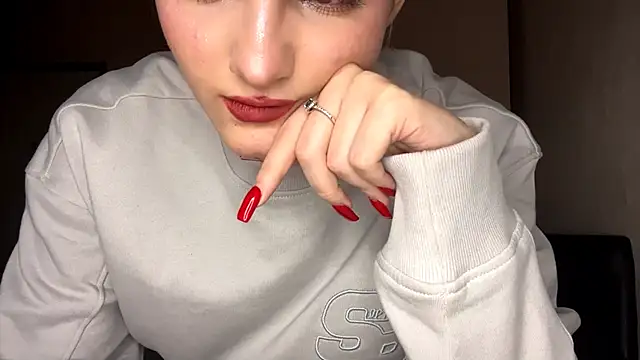 EmllyLighty online show from January 2026 08:32:02 AM