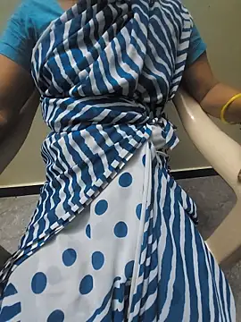 Tamilwifelove online show from December 2025 09:48:02 PM